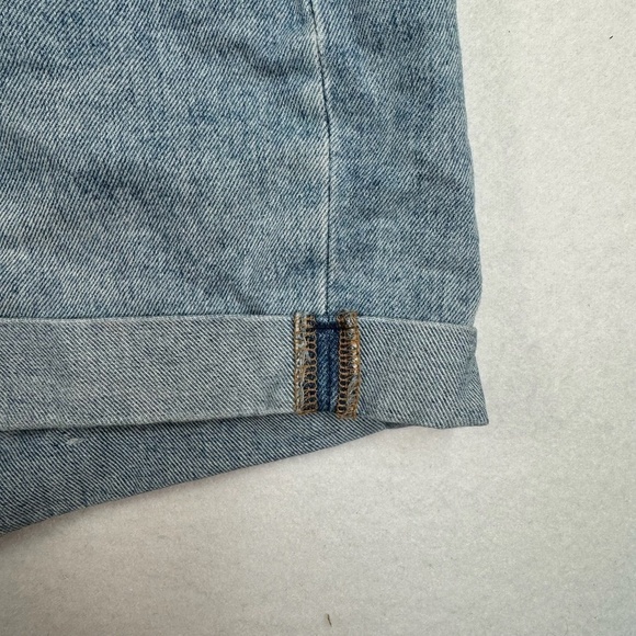 Divided H&M Roll Hem Boyfriend Shorts Womens Size 6 High Waisted Light Wash - Picture 9 of 9